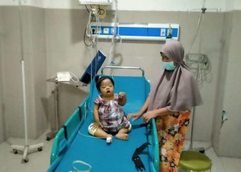 Istri Wakil Walikota Jambi Bantu Berobat Penderita Sirosis Hepatis