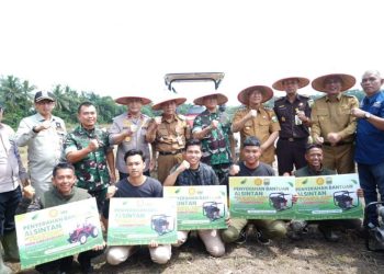 Bupati Muaro Jambi Hadiri Penananaman Padi Serentak