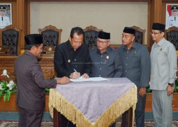 Bupati Muaro Jambi Hadiri Paripurna Tahun 2025 DPRD Muarojambi