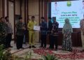 Peringkat Dua MTQ Provinsi, Wabup Serahkan Bonus untuk Qori-Qoriah Terbaik