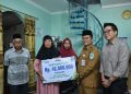 Pastikan Program Perlindungan Sosial Berjalan, Wali Kota Maulana Turun Langsung Serahkan Santunan Kematian